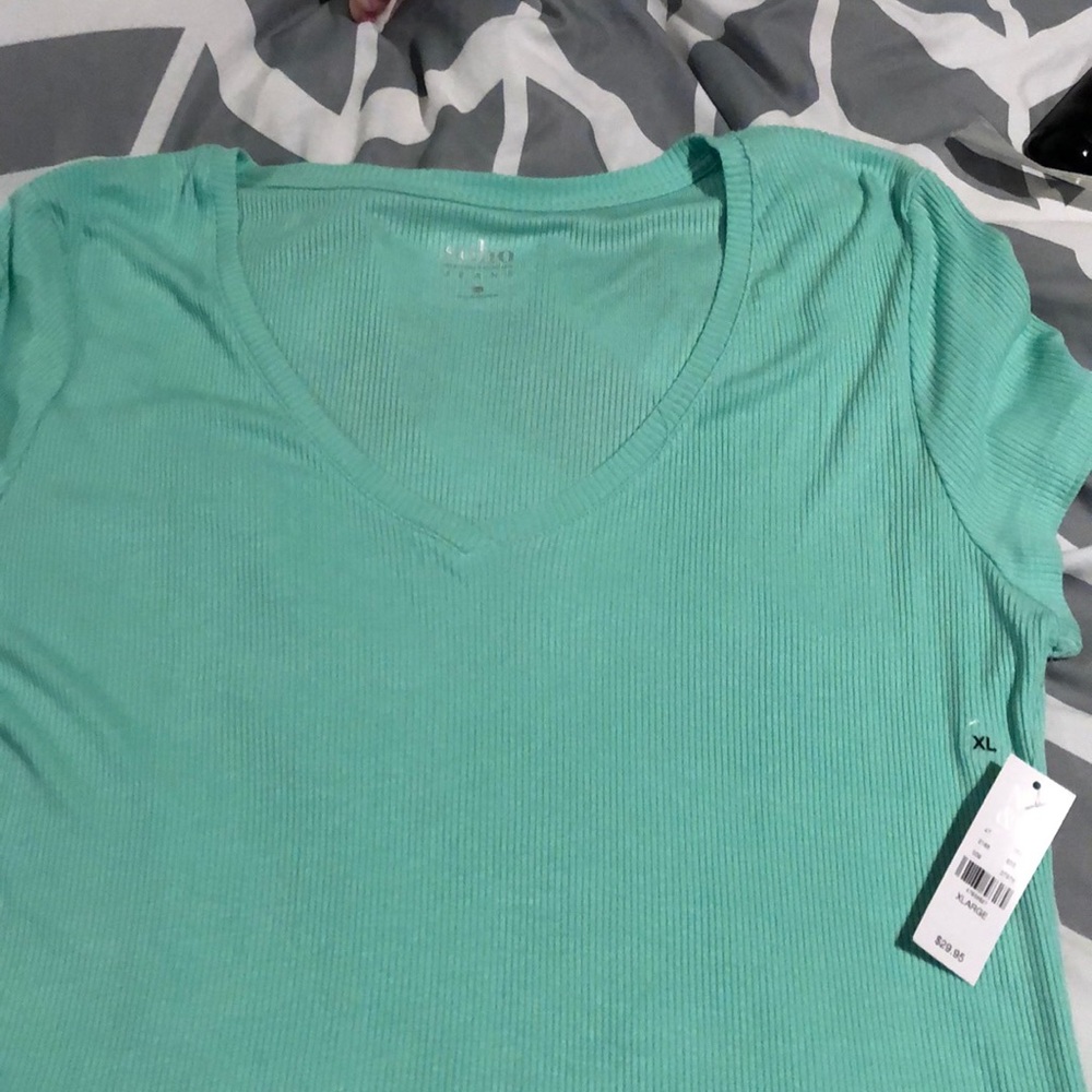 NEW WITH TAGS, light green, med, short sleeves